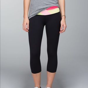SZ12 LuluLemon Wunder Under Crop